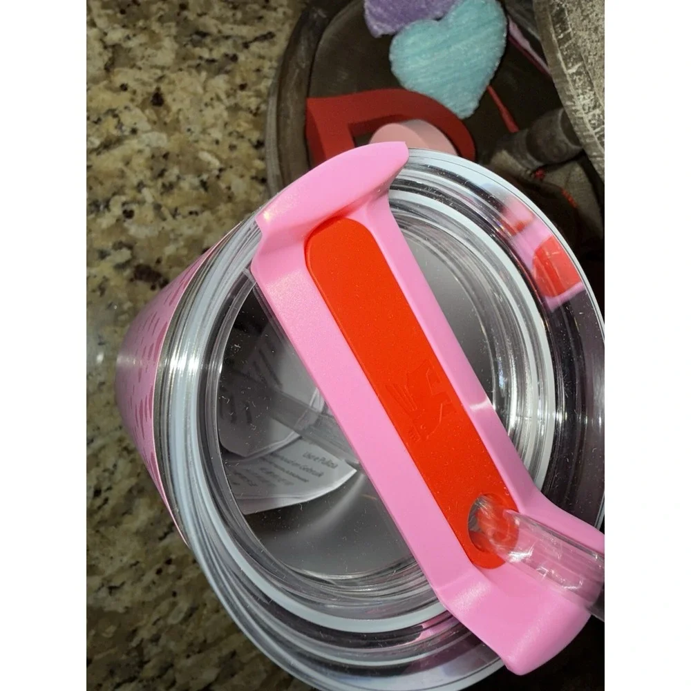 Stanley Valentines Day Heart 40 oz Target Exclusive Sweet Hearts Tumbler New - Picture 5 of 9